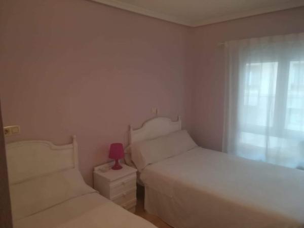 Hostal Álvarez : photo 2 de la chambre chambre lits jumeaux