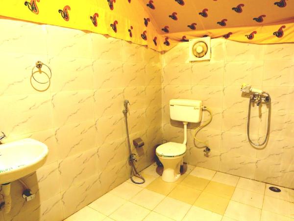 Joy Adventures and Resort : photo 5 de la chambre lake view luxury tent