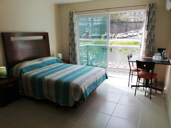 CORDIALITY INN : photo 3 de la chambre chambre double avec balcon