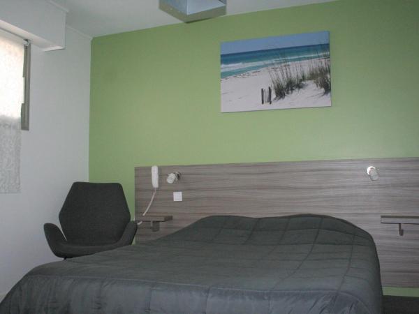 Hôtel Le Relais Dax : photo 1 de la chambre chambre double - accessible aux personnes à mobilité réduite 