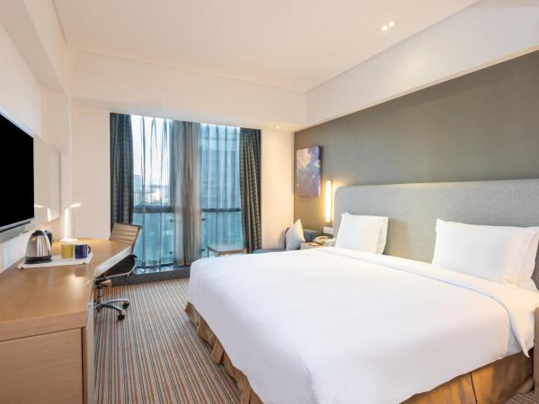 Holiday Inn Express Shanghai Jinsha, an IHG Hotel : photo 4 de la chambre standard king room with minifridge