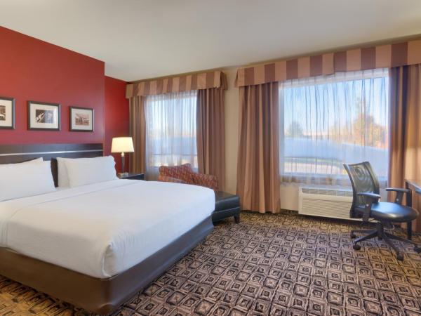 Holiday Inn & Suites Salt Lake City - Airport West, an IHG Hotel : photo 4 de la chambre suite - mobility access tran shower /non-smoking