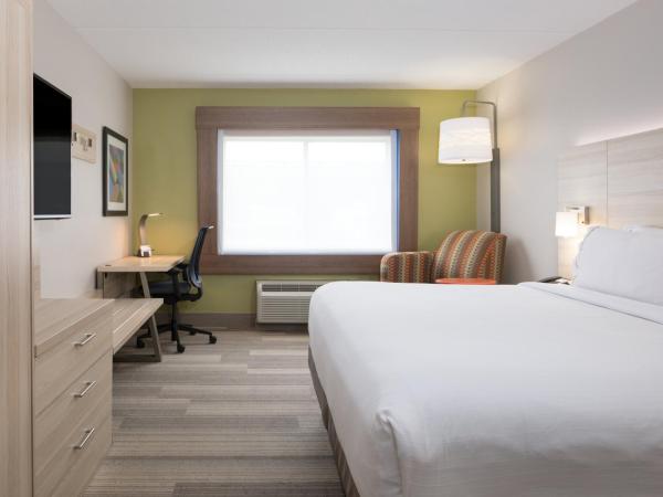 Holiday Inn Express Louisville Northeast, an IHG Hotel : photo 3 de la chambre chambre lit king-size - baignoire accessible aux personnes à mobilité réduite - non-fumeurs