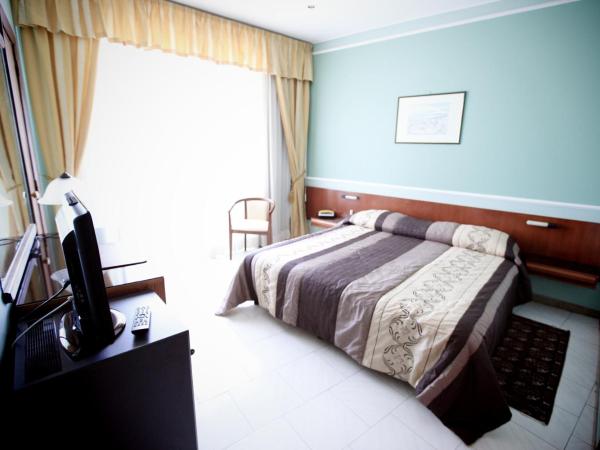 Hotel Continental : photo 3 de la chambre chambre double ou lits jumeaux