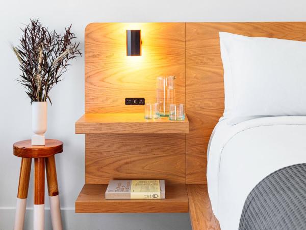 Hotel June West LA, a Member of Design Hotels : photo 3 de la chambre grande chambre lit king-size - vue sur ville