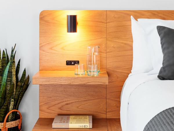 Hotel June West LA, a Member of Design Hotels : photo 1 de la chambre grande chambre lit king-size - vue sur ville