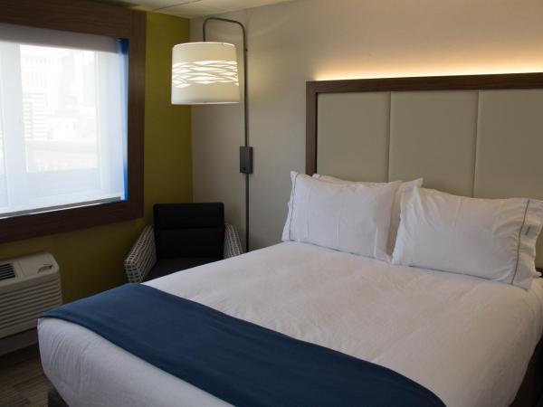 Holiday Inn Express Salt Lake City Downtown, an IHG Hotel : photo 2 de la chambre chambre standard