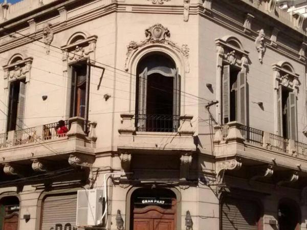 Kymani House : photo 5 de la chambre chambre double ou lits jumeaux avec salle de bains privative externe