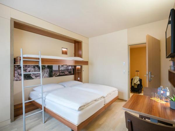 JUFA Hotel Graz City : photo 1 de la chambre chambre triple