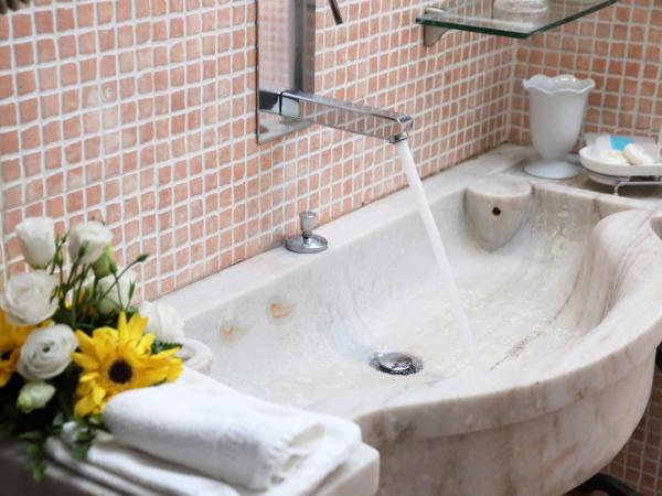 Hotel Villa Sonia : photo 8 de la chambre chambre double ou lits jumeaux de luxe avec vue