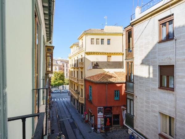 Hostal Austria : photo 8 de la chambre chambre double avec balcon