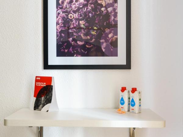 Hostal Austria : photo 5 de la chambre chambre double avec balcon