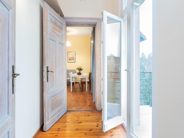 Riviera Residence Apartments : photo 6 de la chambre appartement 1 chambre avec balcon