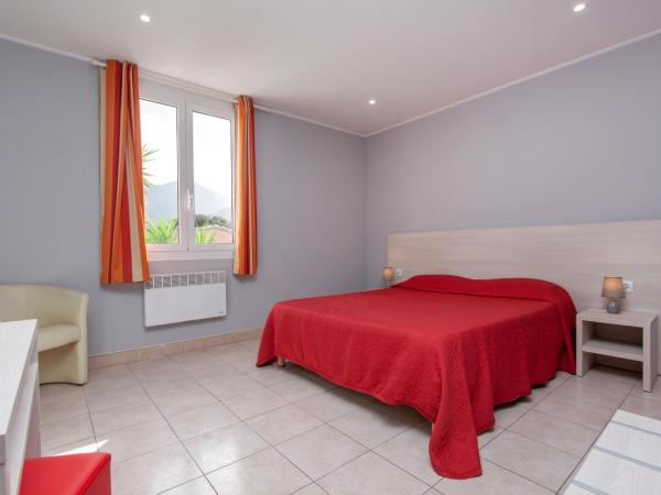 Hotel Arcu Di Sole : photo 2 de la chambre chambre double