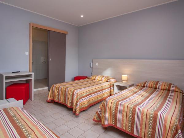 Hotel Arcu Di Sole : photo 1 de la chambre chambre triple