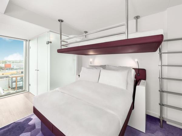 YOTEL Amsterdam : photo 2 de la chambre chambre triple