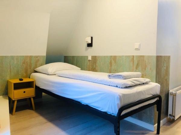 Hotel Damrak Inn : photo 3 de la chambre chambre simple avec salle de bains privative
