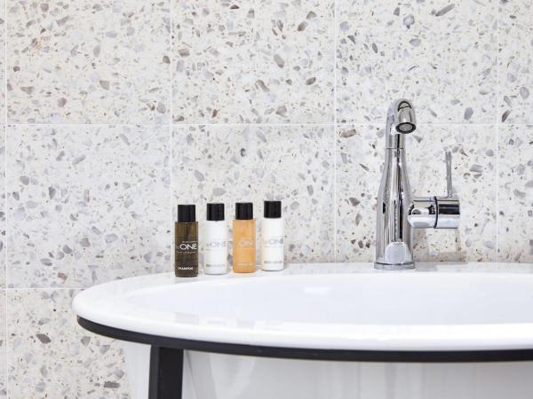 Hotel Indigo Venice - Sant'Elena, an IHG Hotel : photo 5 de la chambre suite lit king-size – non-fumeurs