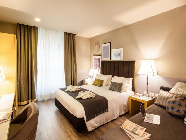 Holiday Inn Milan Garibaldi Station, an IHG Hotel : photo 2 de la chambre chambre lit king-size avec canapé-lit