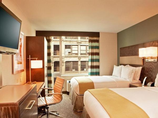 Holiday Inn Express - Times Square South, an IHG Hotel : photo 2 de la chambre chambre double avec 2 lits doubles - non-fumeurs