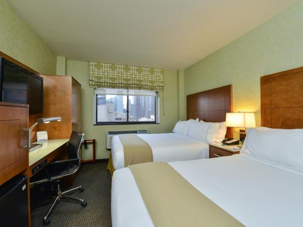Holiday Inn Express Manhattan Midtown West, an IHG Hotel : photo 2 de la chambre chambre double avec 2 lits doubles