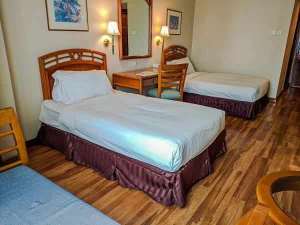 Sabah Oriental Hotel : photo 9 de la chambre chambre deluxe double ou lits jumeaux