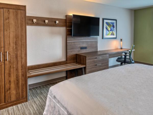 Holiday Inn Express Hotel & Suites Memphis Southwind, an IHG Hotel : photo 1 de la chambre chambre lit king-size standard