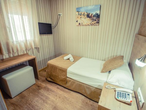 Hotel Solymar : photo 2 de la chambre chambre simple
