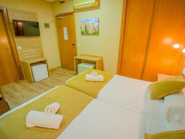 Hotel Solymar : photo 6 de la chambre chambre double ou lits jumeaux