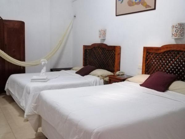 Hotel Reforma : photo 7 de la chambre chambre double avec 2 lits doubles