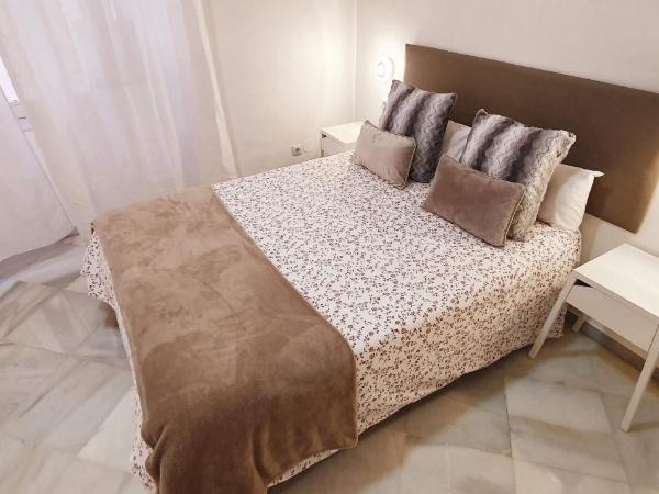 Fan Rooms Duquesa : photo 1 de la chambre suite - vue sur ville