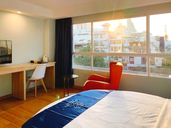 Sapphire hotel Silom Bangkok : photo 9 de la chambre chambre lit king-size deluxe