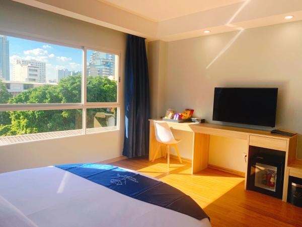 Sapphire hotel Silom Bangkok : photo 6 de la chambre chambre lit king-size deluxe