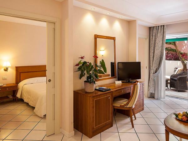Hotel Continental Ischia : photo 1 de la chambre suite junior