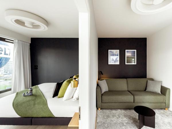 Wilde Aparthotels Berlin, Checkpoint Charlie : photo 5 de la chambre hébergement 1 chambre accessible aux personnes à mobilité réduite 