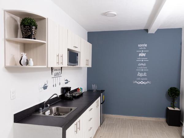 Santa Fe Studios And Suites : photo 2 de la chambre studio avec terrasse