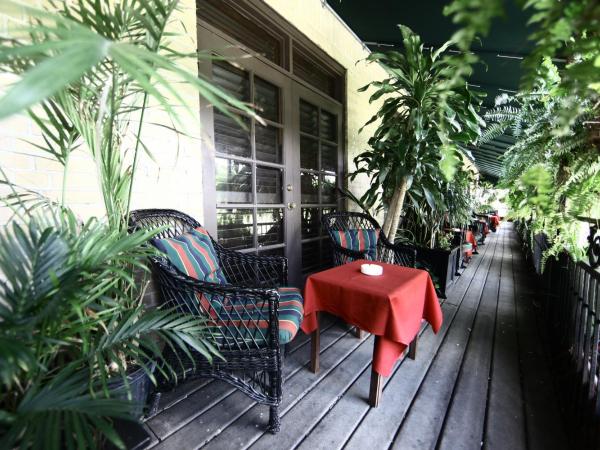 Park Plaza Hotel Orlando - Winter Park : photo 6 de la chambre chambre lit king-size avec balcon - vue sur rue 