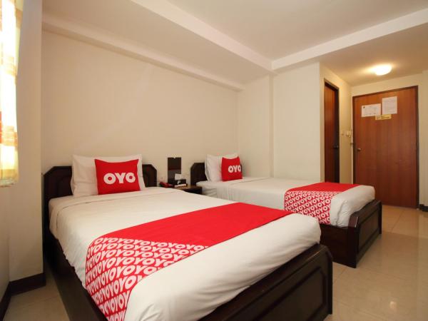 Super OYO 484 Pannee Residence Khaosan Sha Plus : photo 1 de la chambre chambre lits jumeaux supérieure