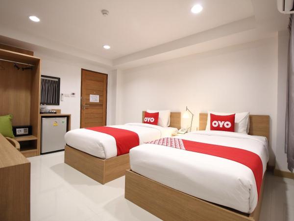 Super OYO 483 Pannee Hotel Khaosan : photo 1 de la chambre chambre lits jumeaux supérieure