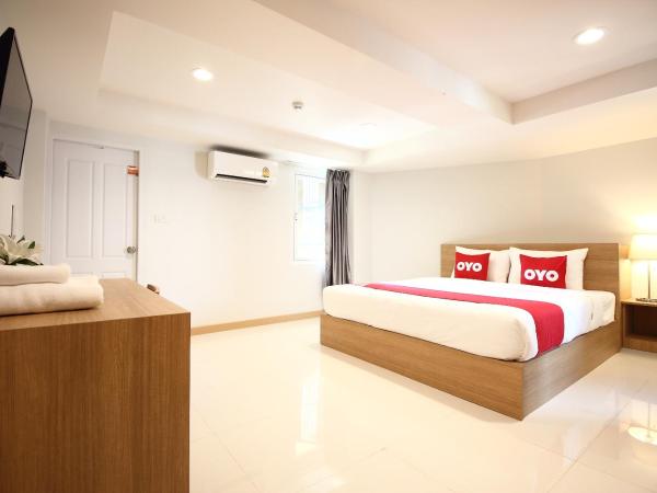 Super OYO 483 Pannee Hotel Khaosan : photo 4 de la chambre chambre double supérieure