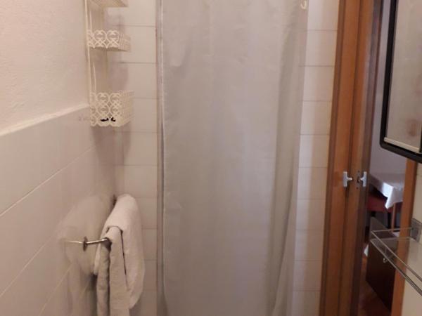 Villa Radić : photo 8 de la chambre chambre triple avec salle de bains privative