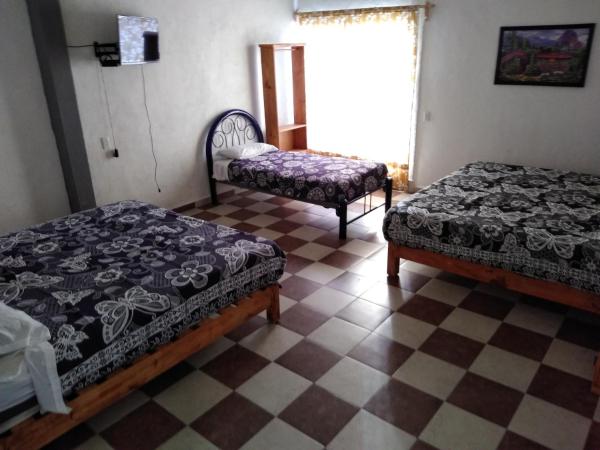 Hotel Juarez : photo 2 de la chambre chambre triple classique