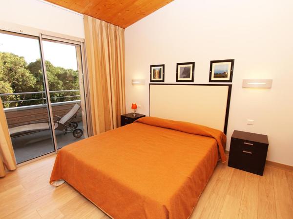 Résidence Cala Sultana : photo 3 de la chambre appartement 2 chambres n° 2 (5 adultes)