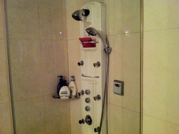 Bali Tourist Hotel : photo 4 de la chambre chambre double