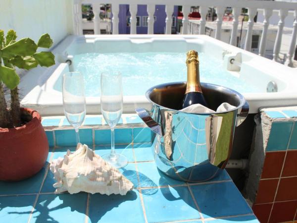 Cancun Guest House 4 Terrace Tub : photo 1 de la chambre  chambre double