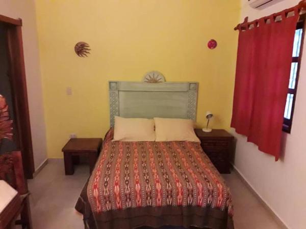 Cancun Guest House 3 near Ado bus terminal and 25 min from/to airport by shuttle : photo 3 de la chambre  chambre double