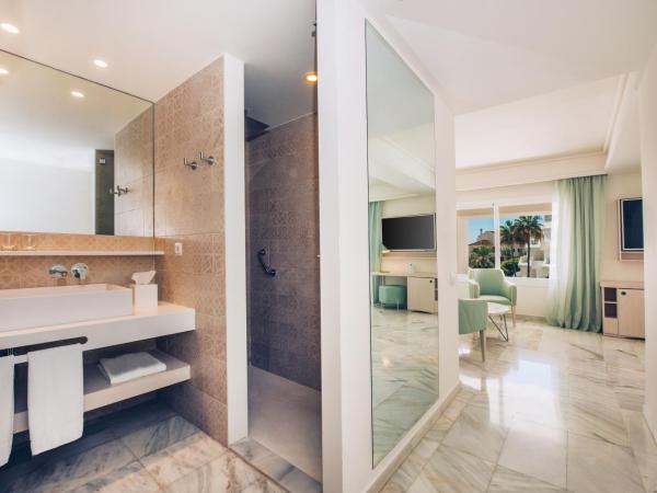 Iberostar Selection Marbella Coral Beach : photo 5 de la chambre suite junior supérieure avec vue sur mer