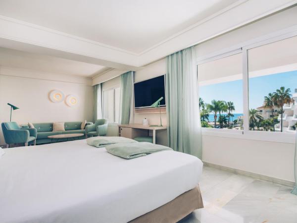 Iberostar Selection Marbella Coral Beach : photo 1 de la chambre suite junior - vue sur piscine 