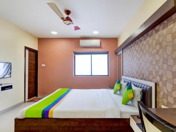 Treebo Pawan Putra : photo 10 de la chambre [sanitized] standard double room