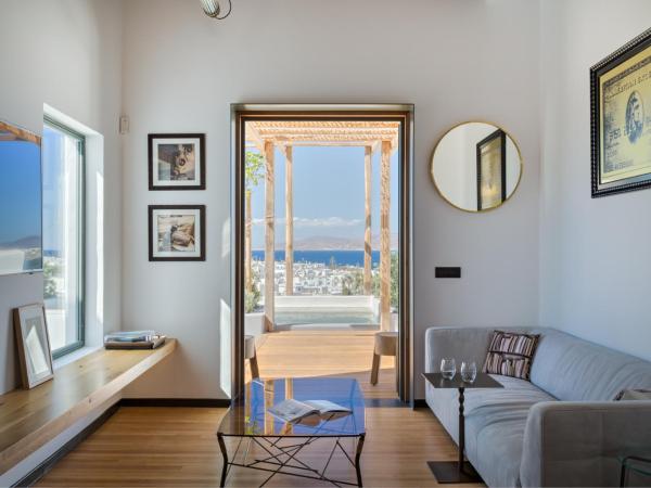 Belvedere Mykonos - Main Hotel - The Leading Hotels of the World : photo 5 de la chambre  3 bedroom residence private pool sea view @ belvedere villa nextdoor 